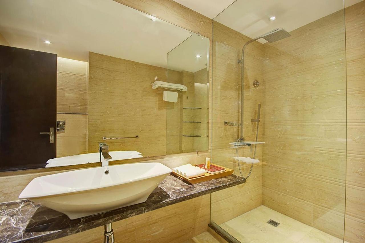 The Palm Spring A Boutique Hotel Naraina New Delhi Eksteriør bilde
